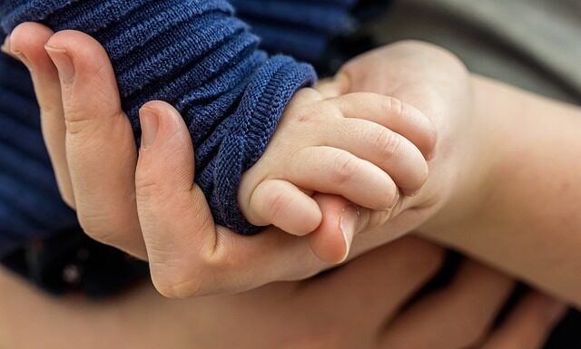 Jak połączyć kilka filmów w jeden online?