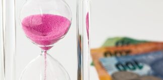 Jak sprawdzić czy należy mi się zwrot podatku?