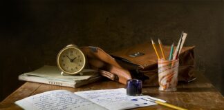 Kto zatrudnia sprzątaczki w szkole?