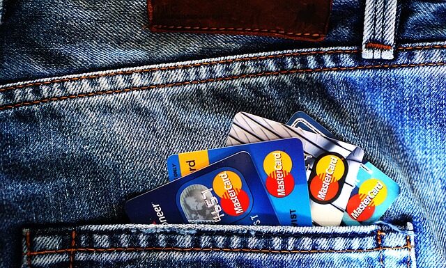 Jak wypłacić pieniądze z konta OLX?