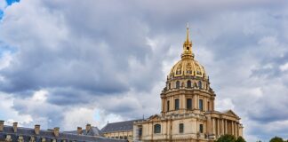 Kto stwierdza nieważność umowy?