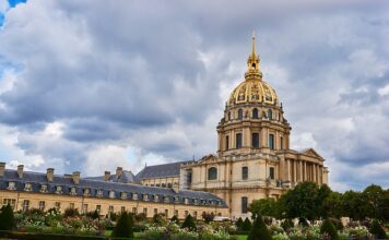 Kto stwierdza nieważność umowy?